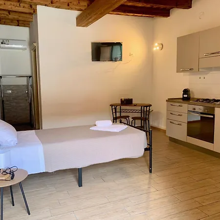 Apartament Poncinvs *